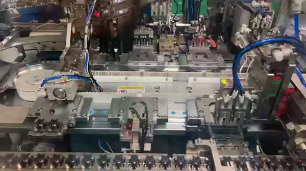 3C電子設(shè)備環(huán)形導軌自動輸送線操作視頻